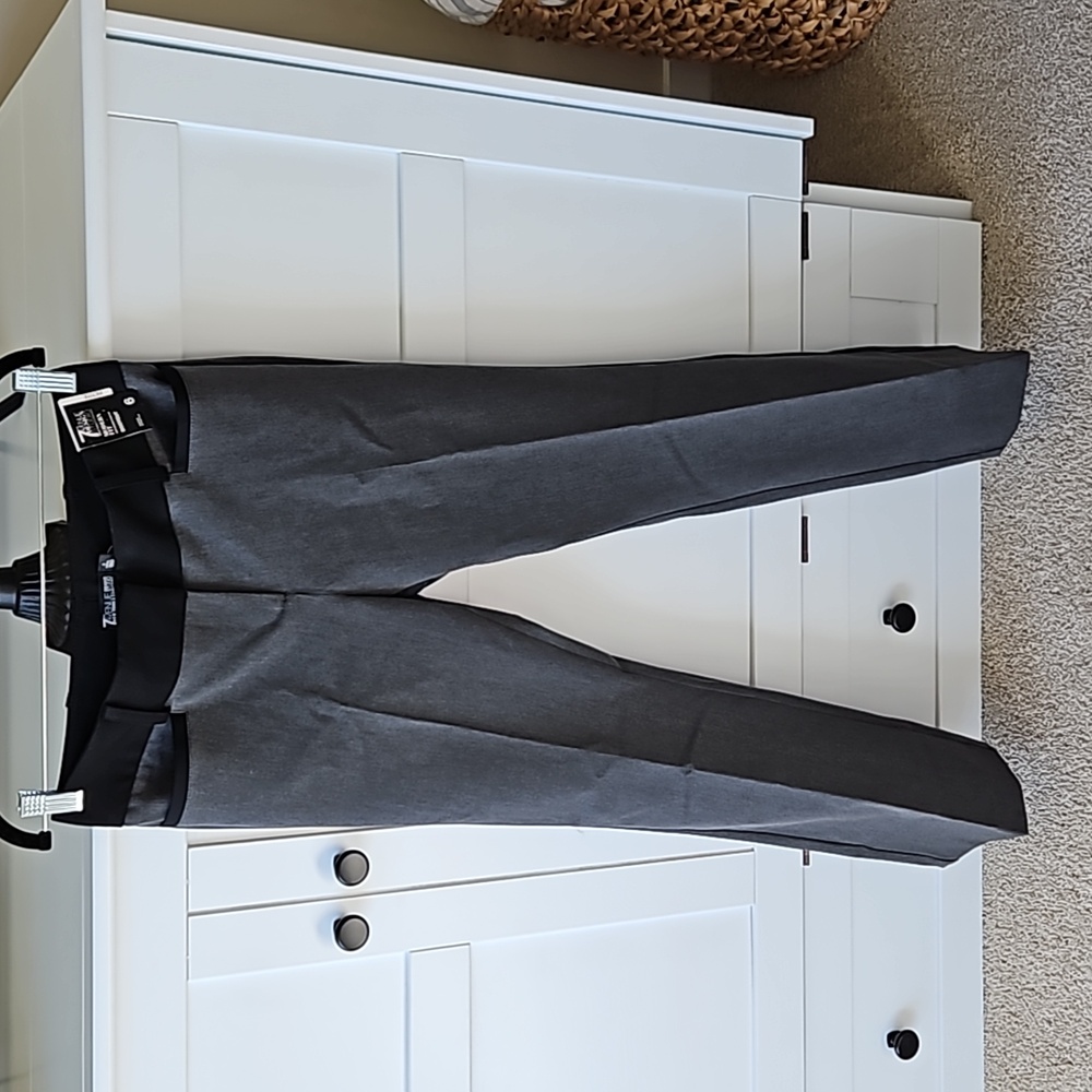 New York and Company Grey pants - size 6 petite NWT